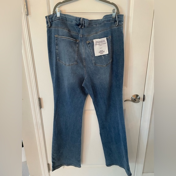 NWT Good American Classic Boot Cut High-Rise Slim Fit Jeans. Plus size 26/58 - Picture 2 of 7
